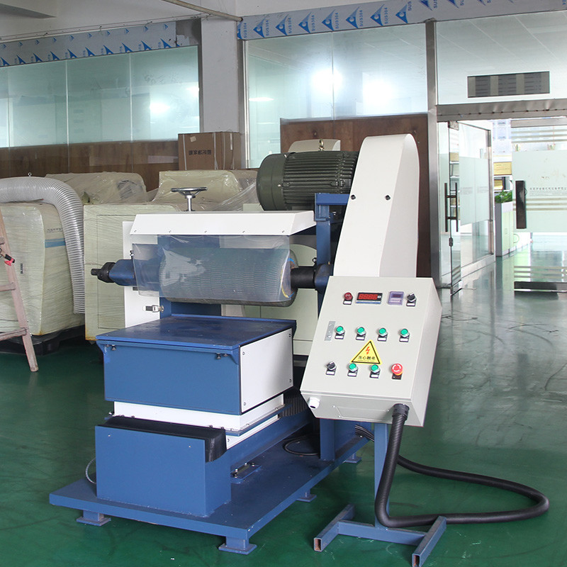 Máquina de pulido plana de alta eficiencia para cruces automática personalizada 600 * 600mm de acero inoxidable de acristalamiento Máquina de pulido plana para metal